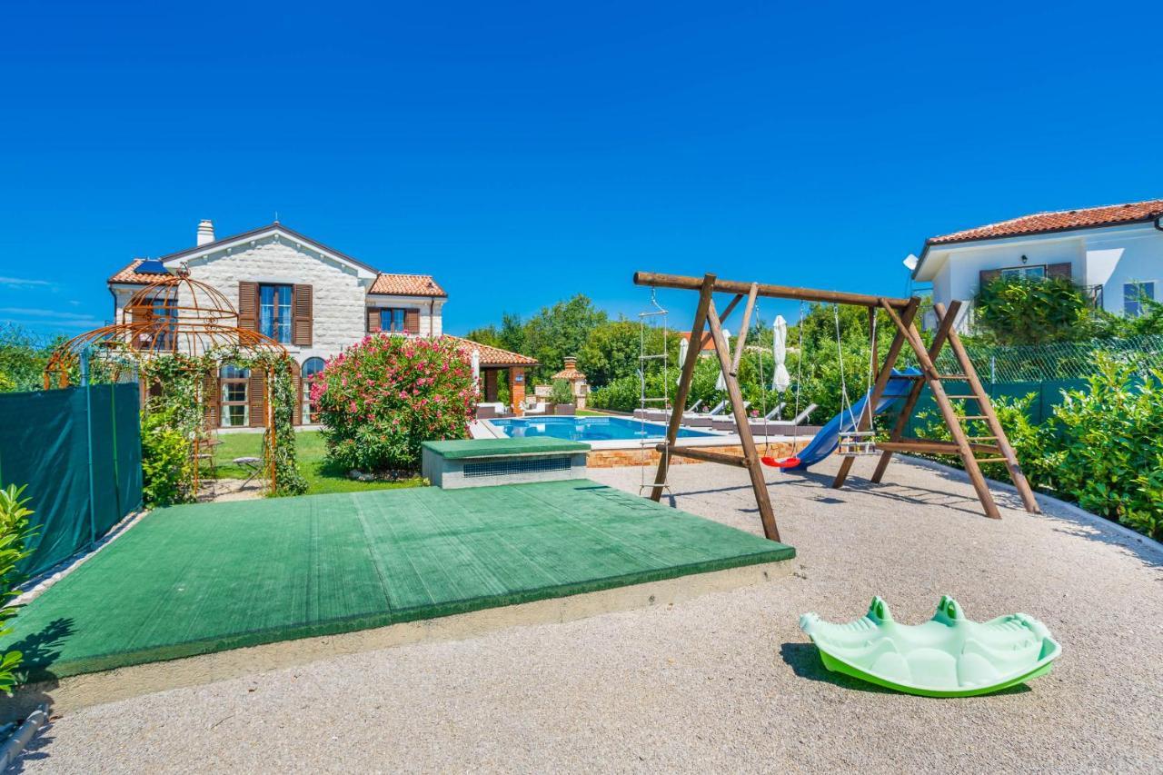 Villa Kamenica Kras Exterior foto