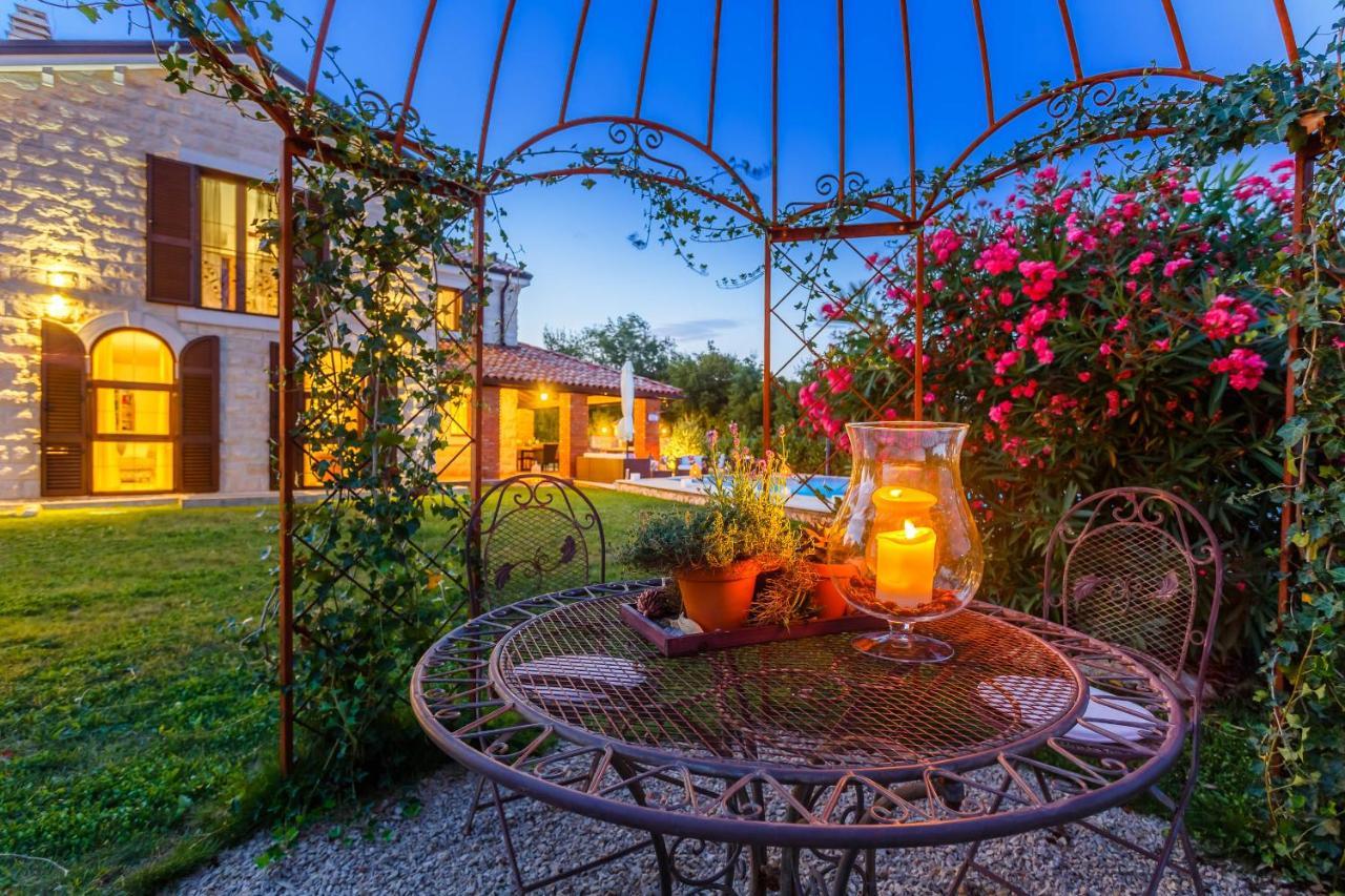 Villa Kamenica Kras Exterior foto