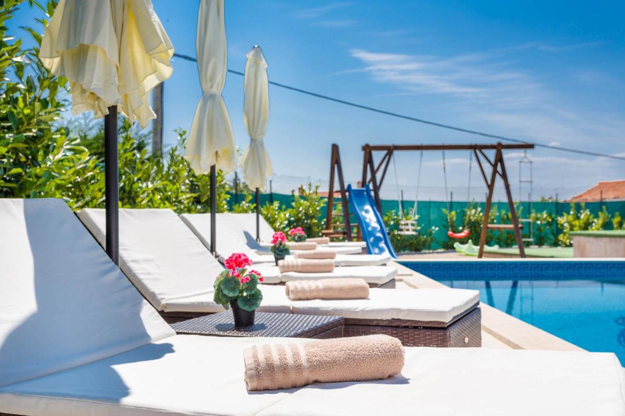 Villa Kamenica Kras Exterior foto