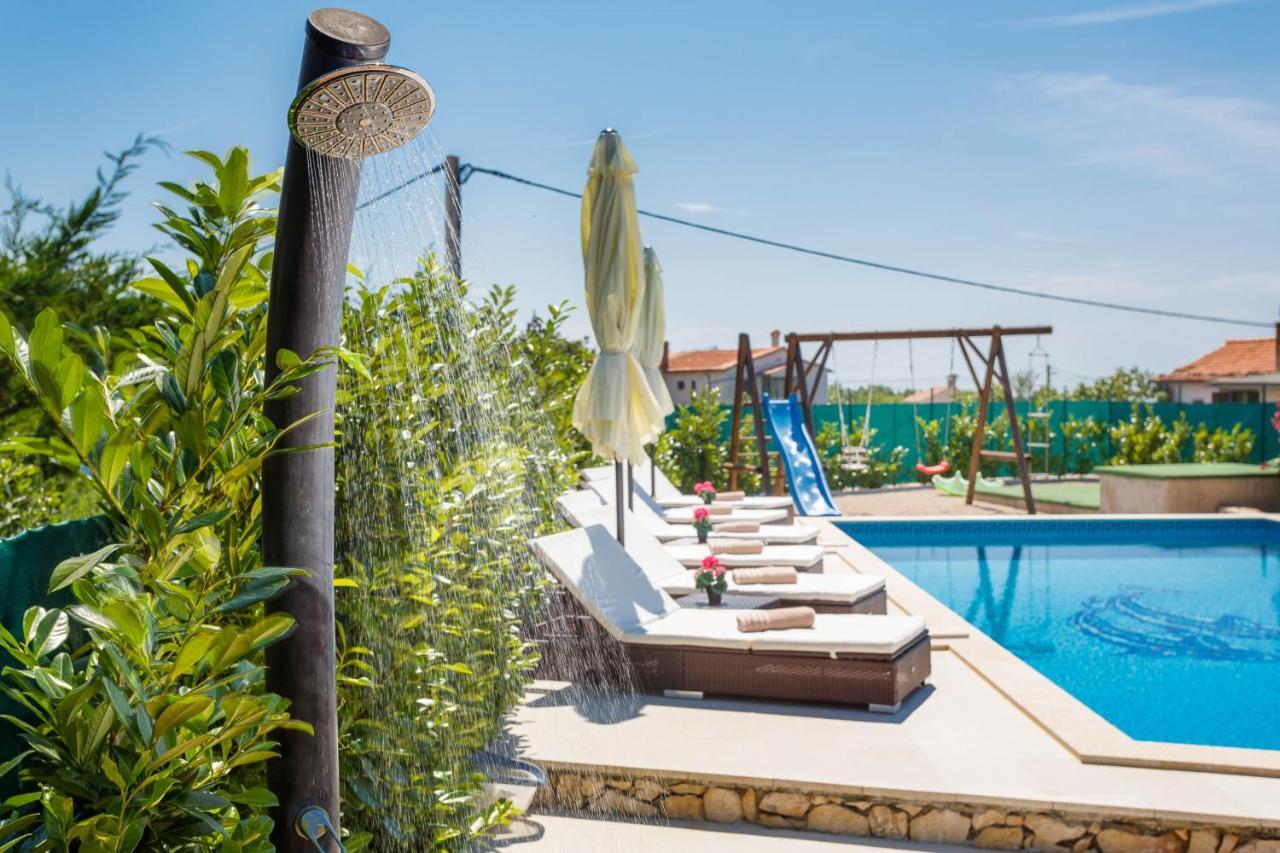 Villa Kamenica Kras Exterior foto